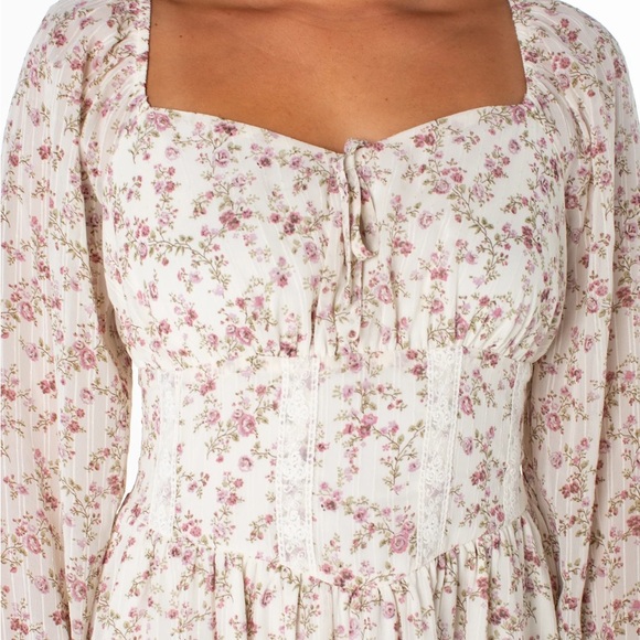 Celebrity Pink Floral Lace Long Sleeve Sweetheart Midi Dress size medium - Picture 6 of 8